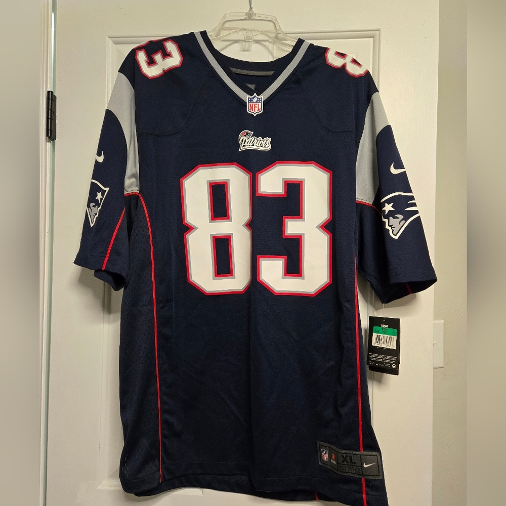 NWT Welker Patriots Jersey #83 Nike XL